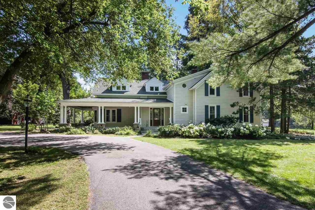 8596 Church St, Williamsburg, MI 49690