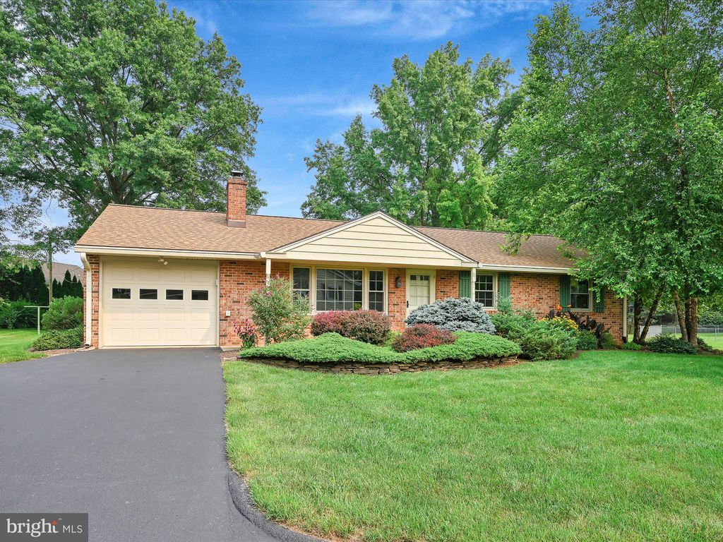 18 Pfautz Ave, Lititz, PA 17543 Trulia
