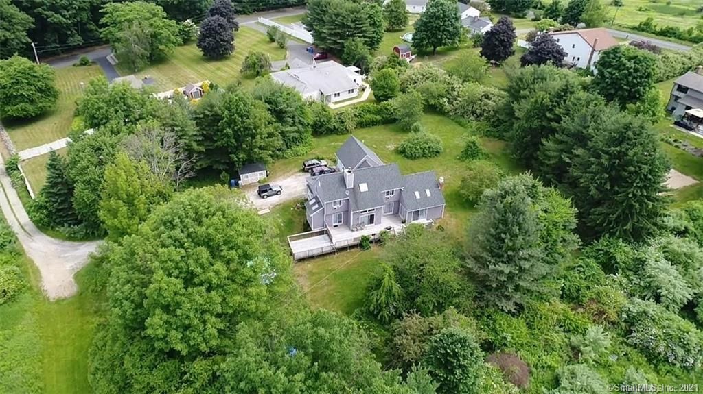 105 Davis Rd, Burlington, CT 06013