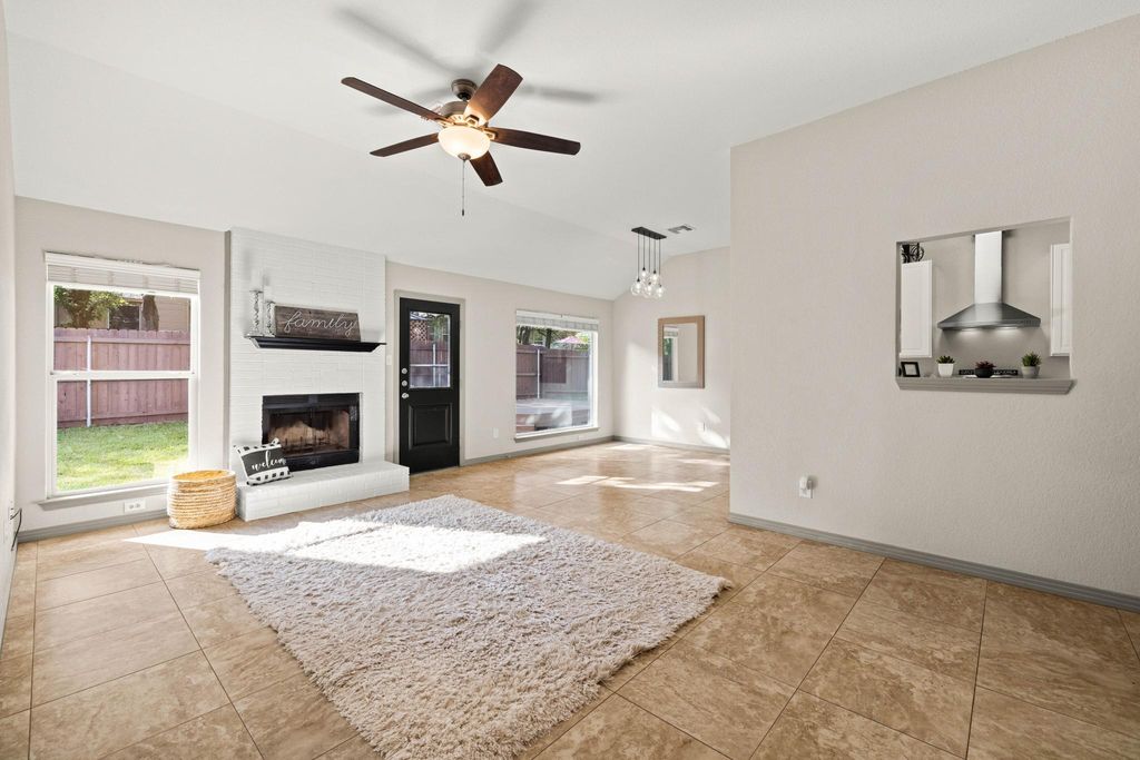 1811 Bent Oak Cv, Leander, TX 78641