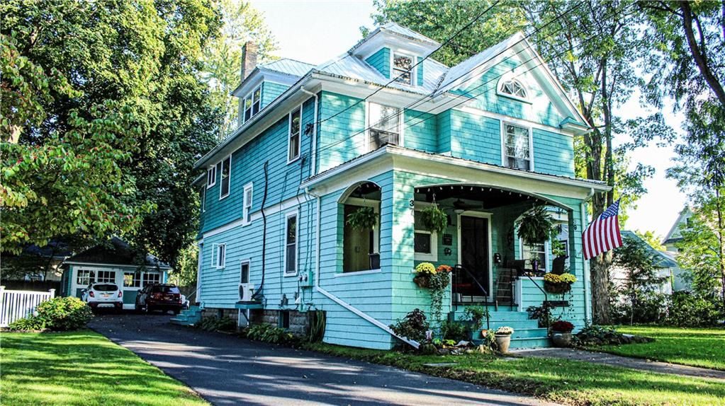 39 4th Ave, Fairport, NY 14450