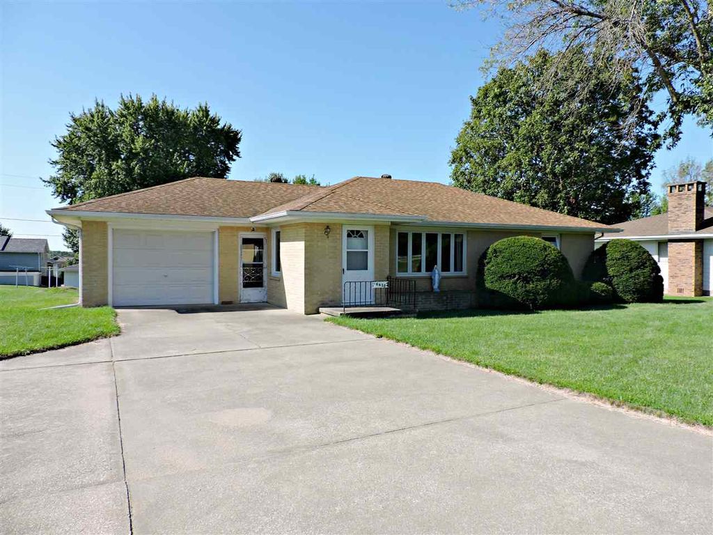 6610 Lafayette Rd, Raymond, IA 2 Bed, 2 Bath SingleFamily Home 16