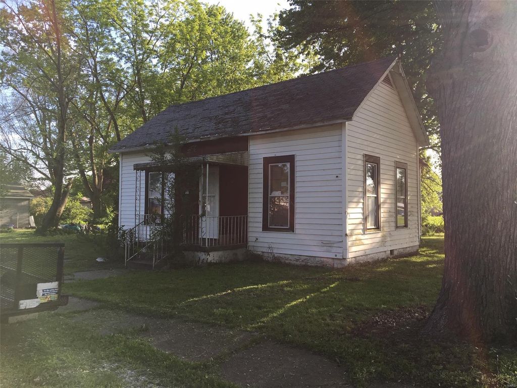 627 Taylor St, Staunton, IL 62088 Trulia