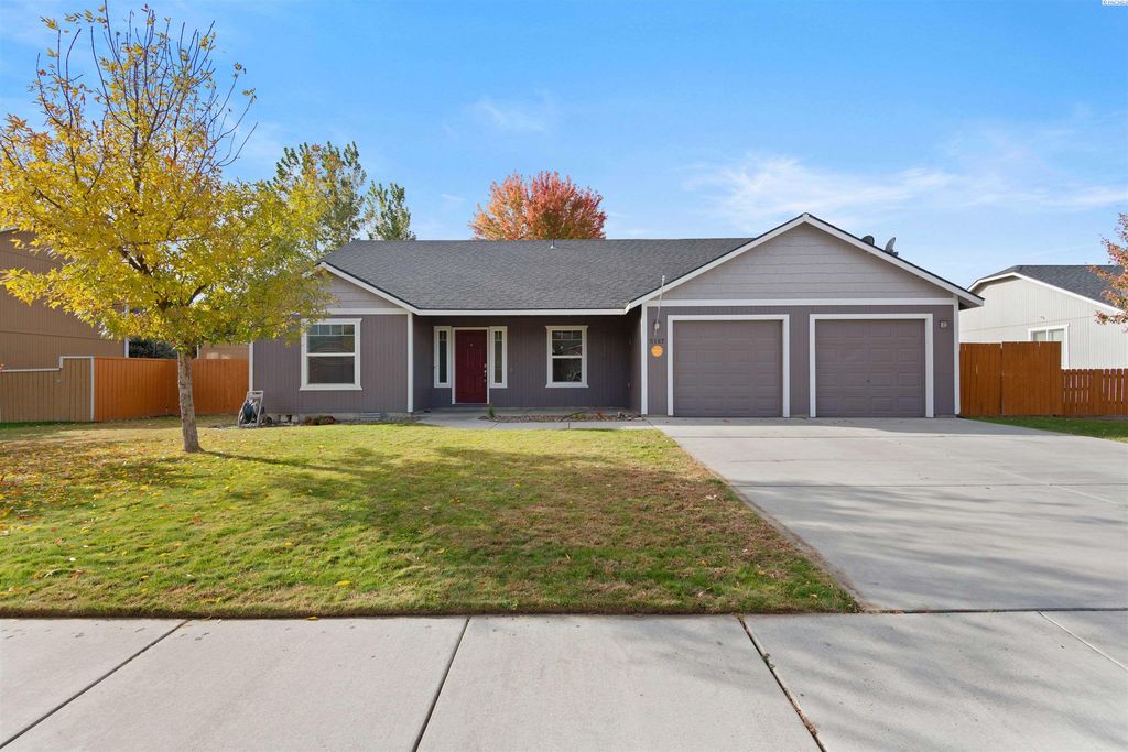 5187 Chris St, West Richland, WA 99353