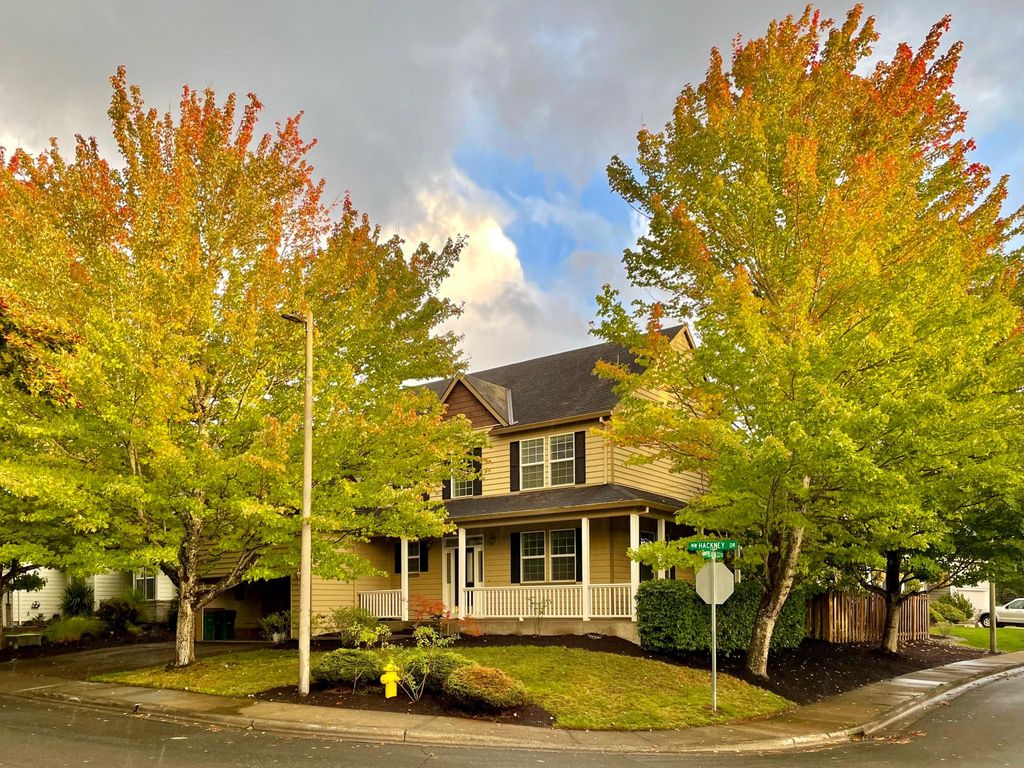 15982 NW Hackney Dr, Portland, OR 97229