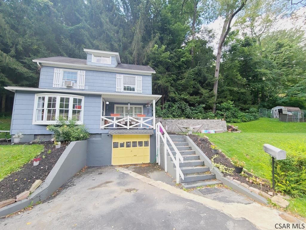 1332 Hope St, Johnstown, PA 15902