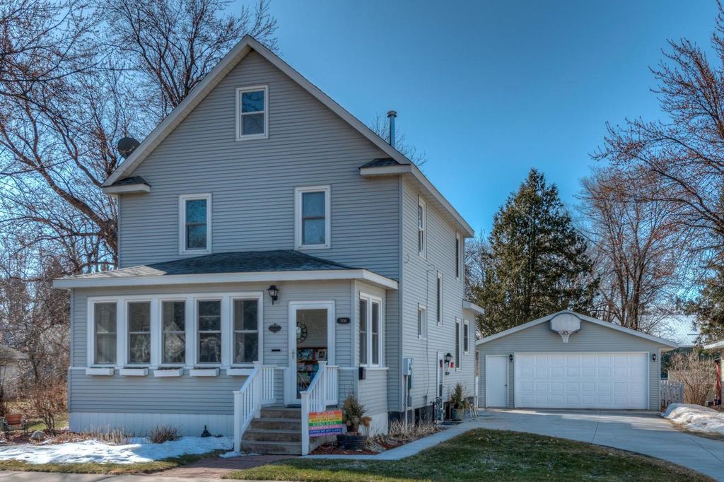 506 E 3rd St, New Richmond, WI Trulia