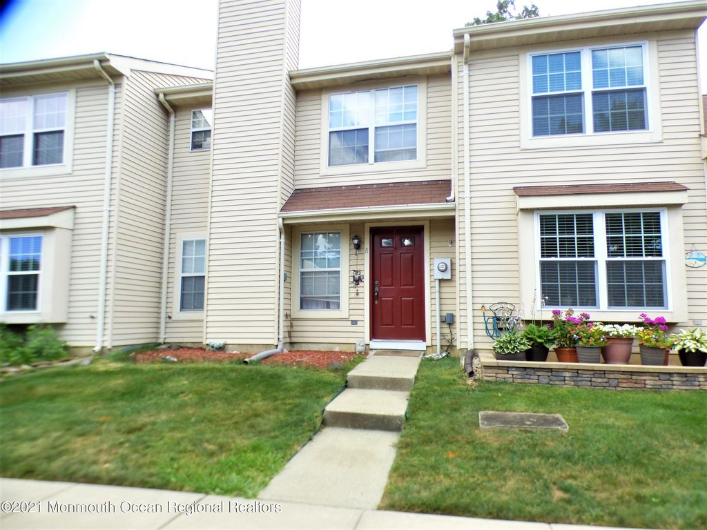 8 Alameda Court, Eatontown, NJ 07724  Trulia