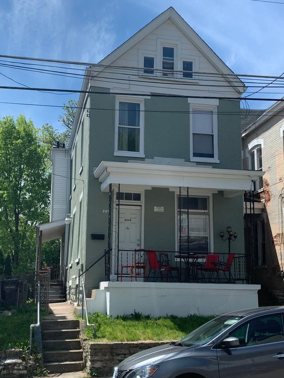2375 Flora St, Cincinnati, OH 45219