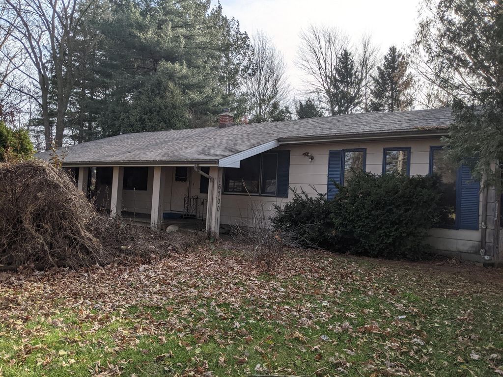 16700 G Dr N, Marshall, MI 49068