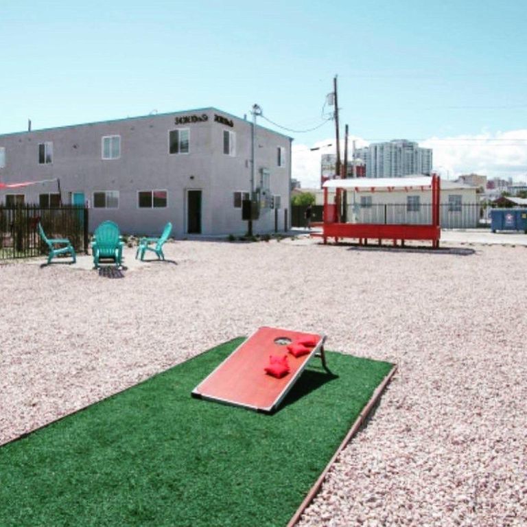 343 N 10th St #8, Las Vegas, NV 89101