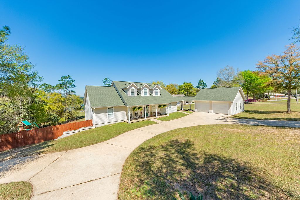 20163 Erin Pond Rd E, Seminole, AL 36574