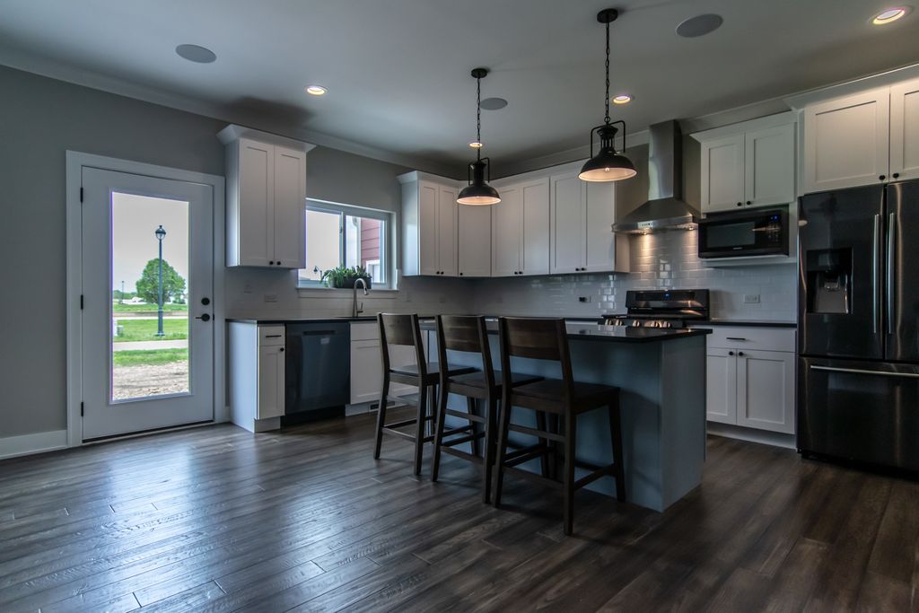 25145 W Town Center Cir, Channahon, IL 3 Bed, 3 Bath SingleFamily