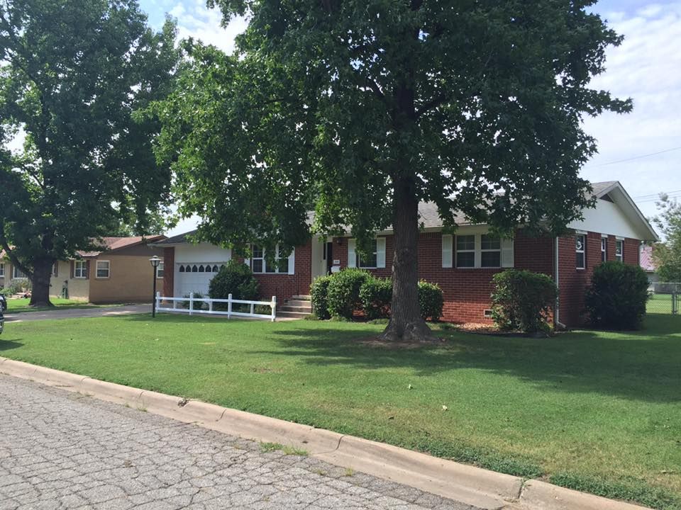 1929 Yale Ave, Miami, OK 74354