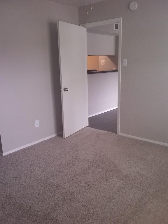 905 Mill Lake Dr 241, Arlington, TX 1 Bed, 1 Bath Apartment 12