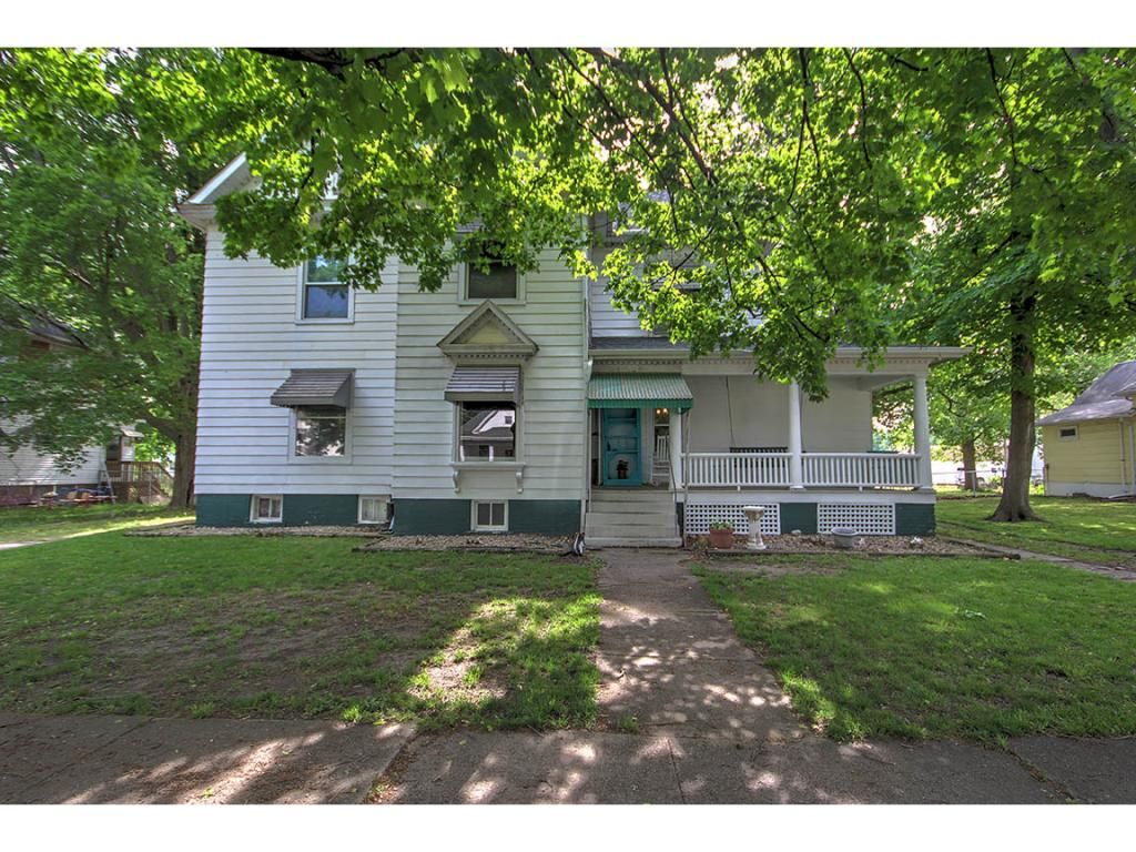 118 N Lewis St, Blue Mound, IL 4 Bed, 2 Bath SingleFamily Home 79