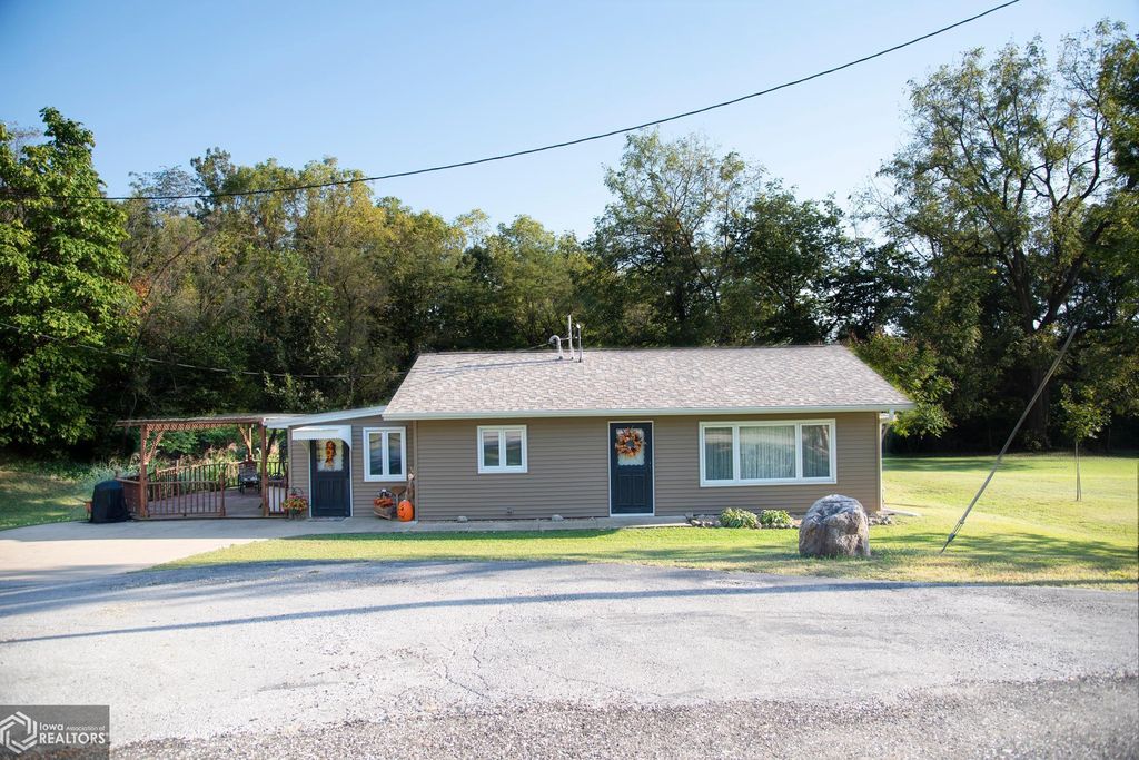 1280 Mulberry St, Warsaw, IL 62379