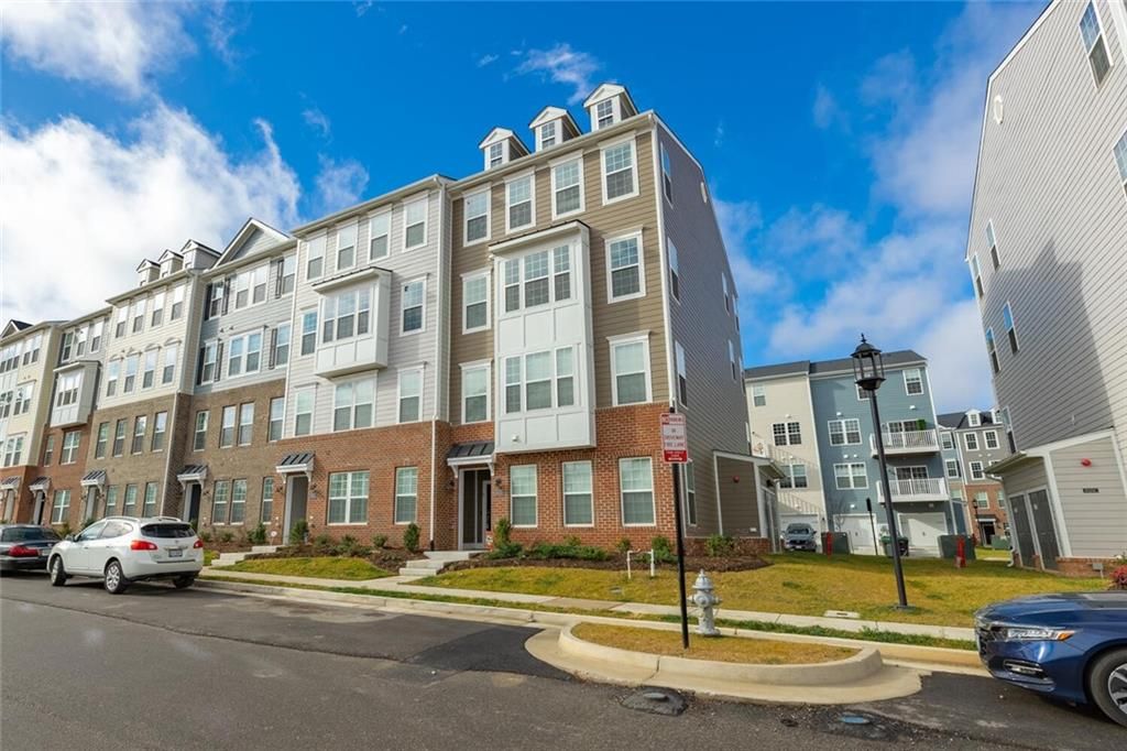 8020 Wistar Glen Dr #B, Henrico, VA 23228