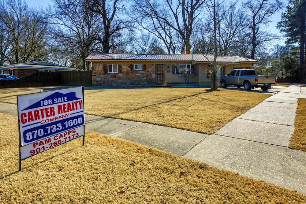 524 Dover Rd, West Memphis, AR 72301