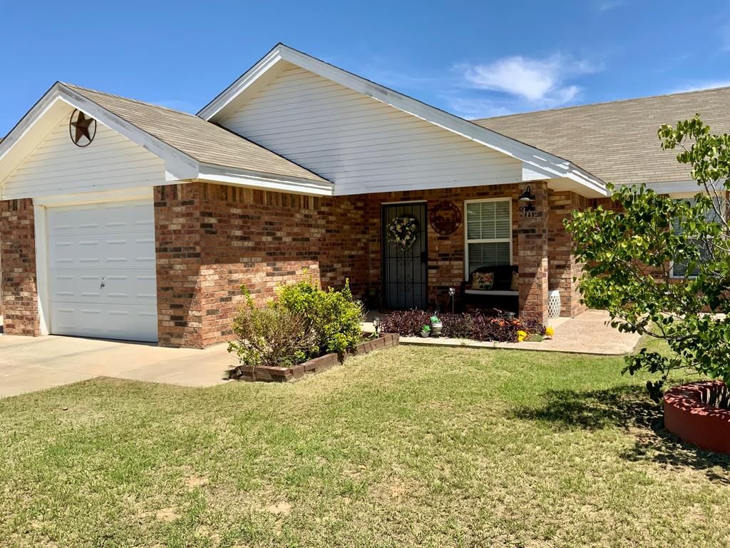 305 S Dallas St, Midland, TX 79701