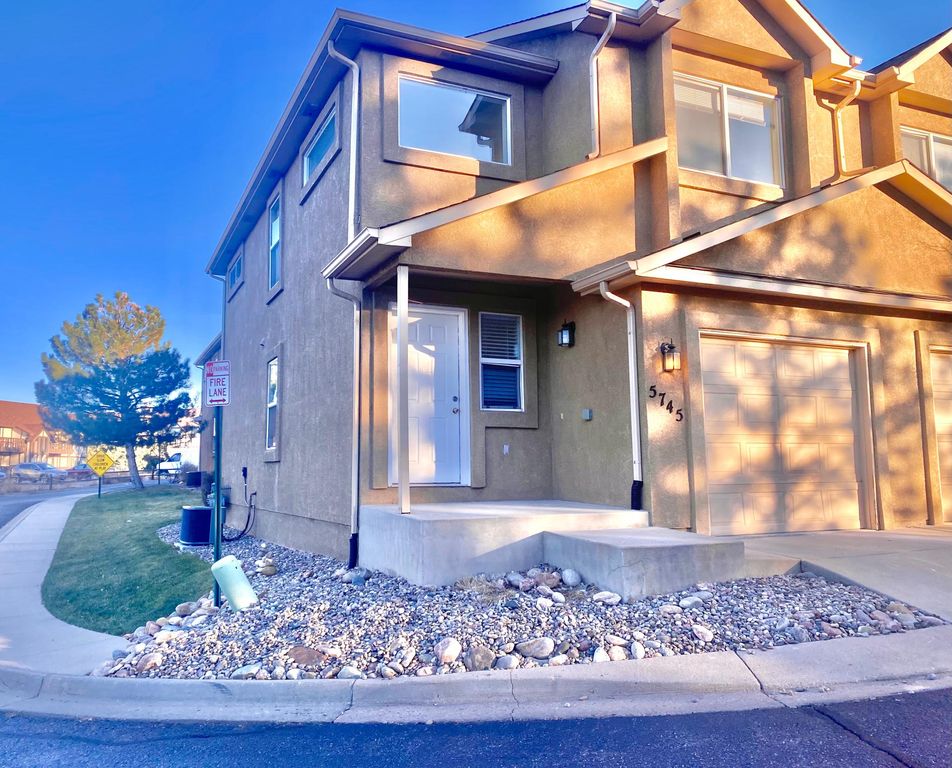 5745 University Village Vw, Colorado Springs, CO 80918