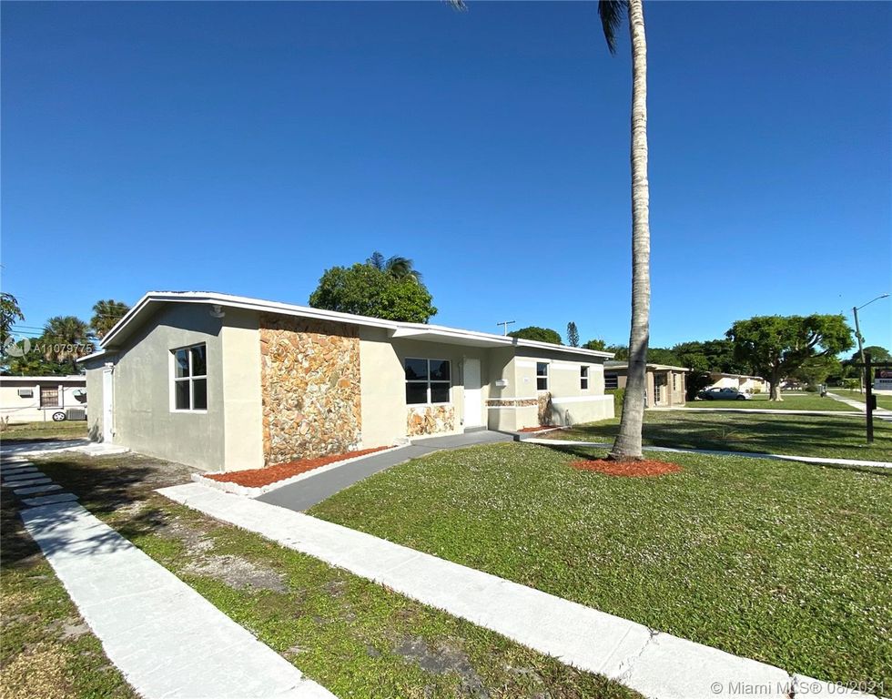3361 NW 7th Ct, Lauderhill, FL 33311