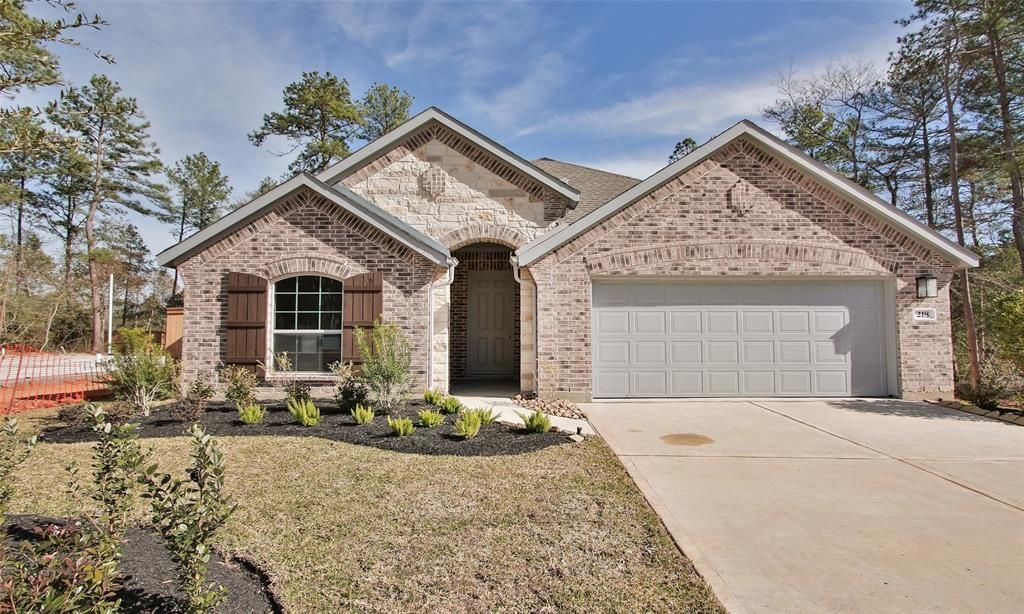 218 Butterfly Orchid Ct, Willis, TX 77318