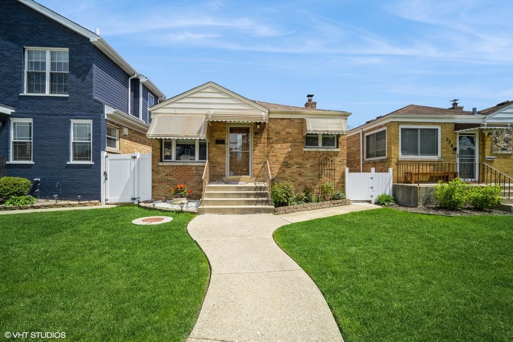3753 N  Pittsburgh Ave, Chicago, IL 60634