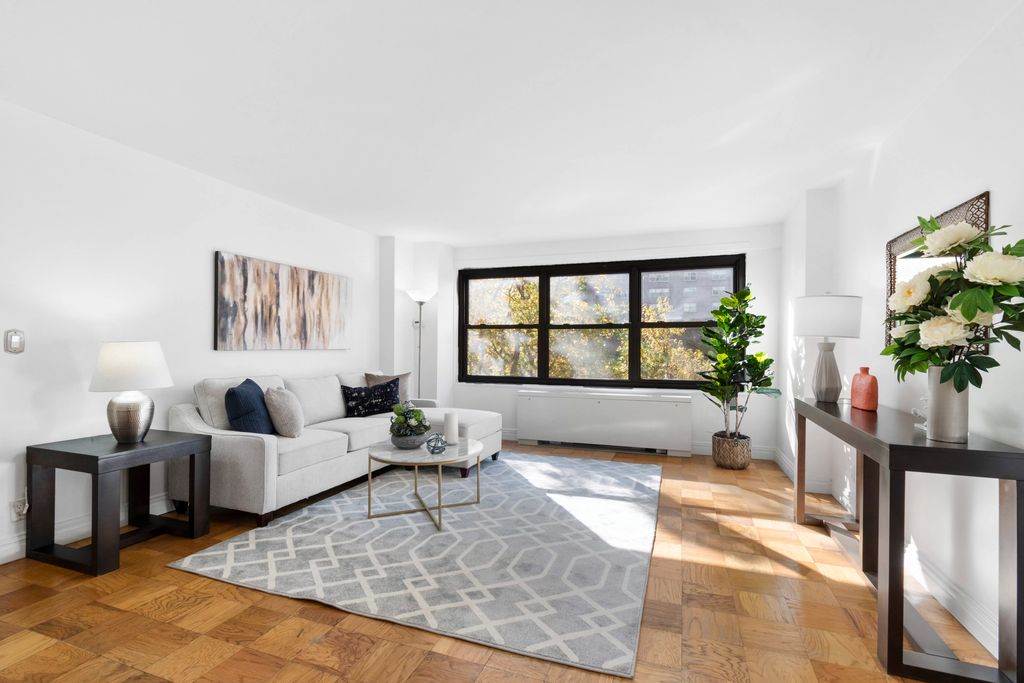 180 W  End Ave #4G, New York, NY 10023