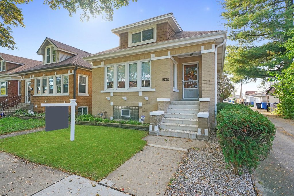 4544 N Monitor Ave, Chicago, IL 60630