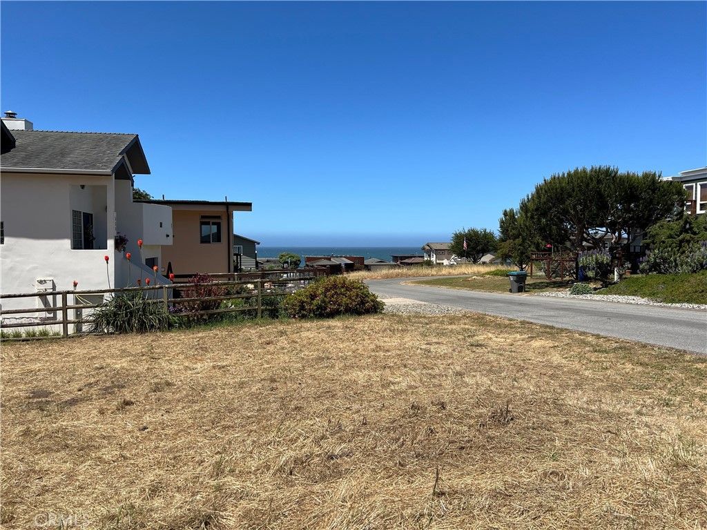 Emmons Rd, Cambria, CA 93428