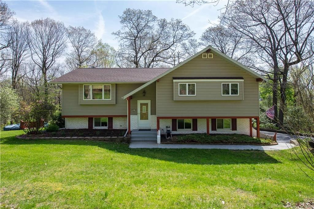 3021 Beacon Rd, Allentown, PA 18103