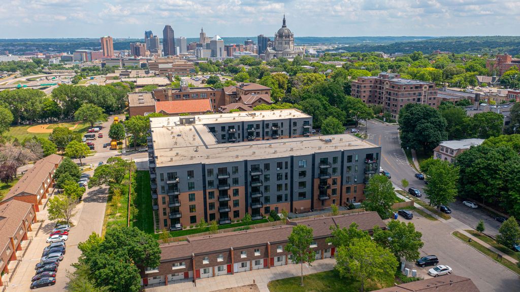 255 Western Ave N, Saint Paul, MN 55102