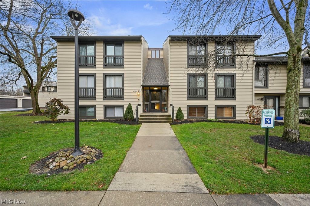 6310 Greenwood Pkwy 101, Sagamore Hills, OH 44067 Trulia