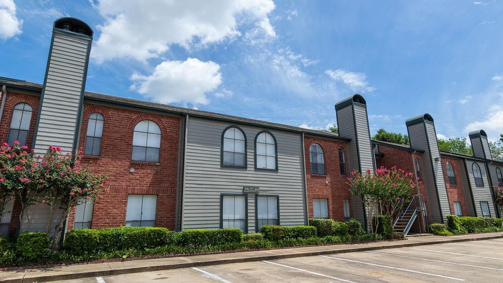 Ascot Court Apartments in Houston, TX 77064 - 1-3 Bed, 1-2.5 Bath