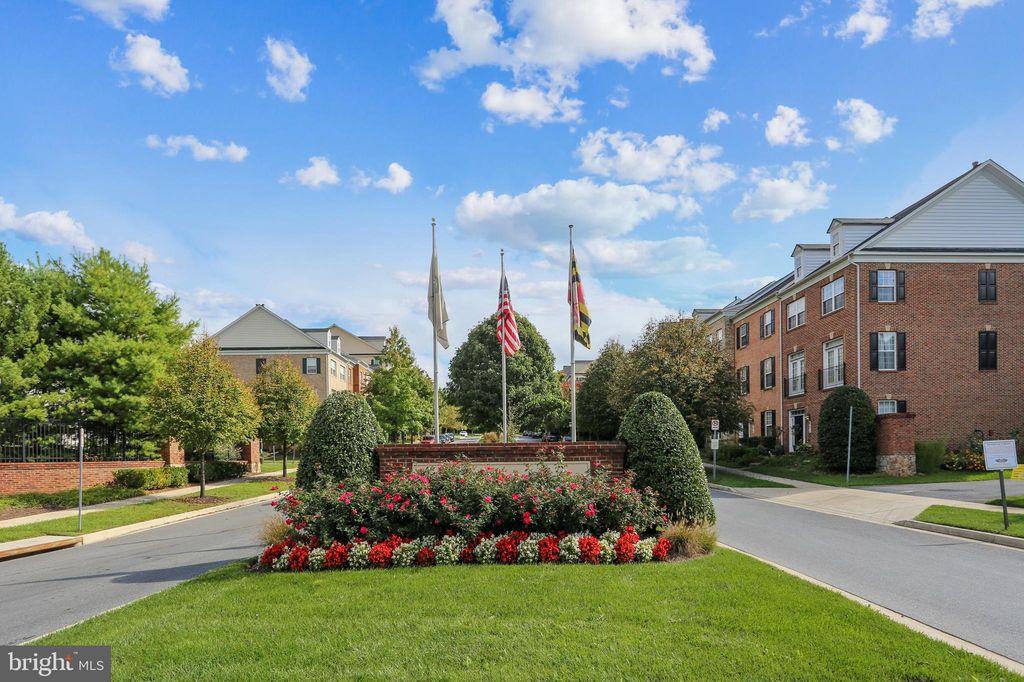 633 Cedar Spring St, Gaithersburg, MD 20877