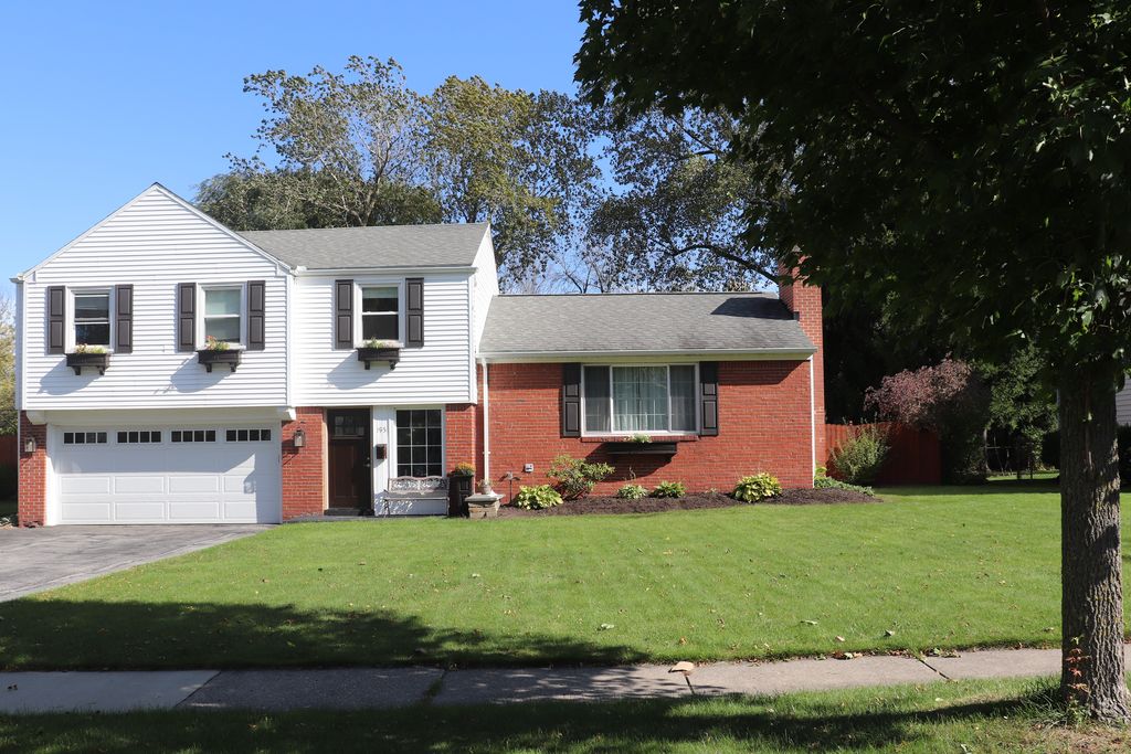 195 Lakewood Pkwy, Buffalo, NY 14226