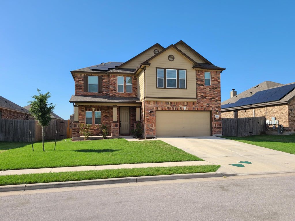 132 Everglades Ave, Taylor, TX 76574