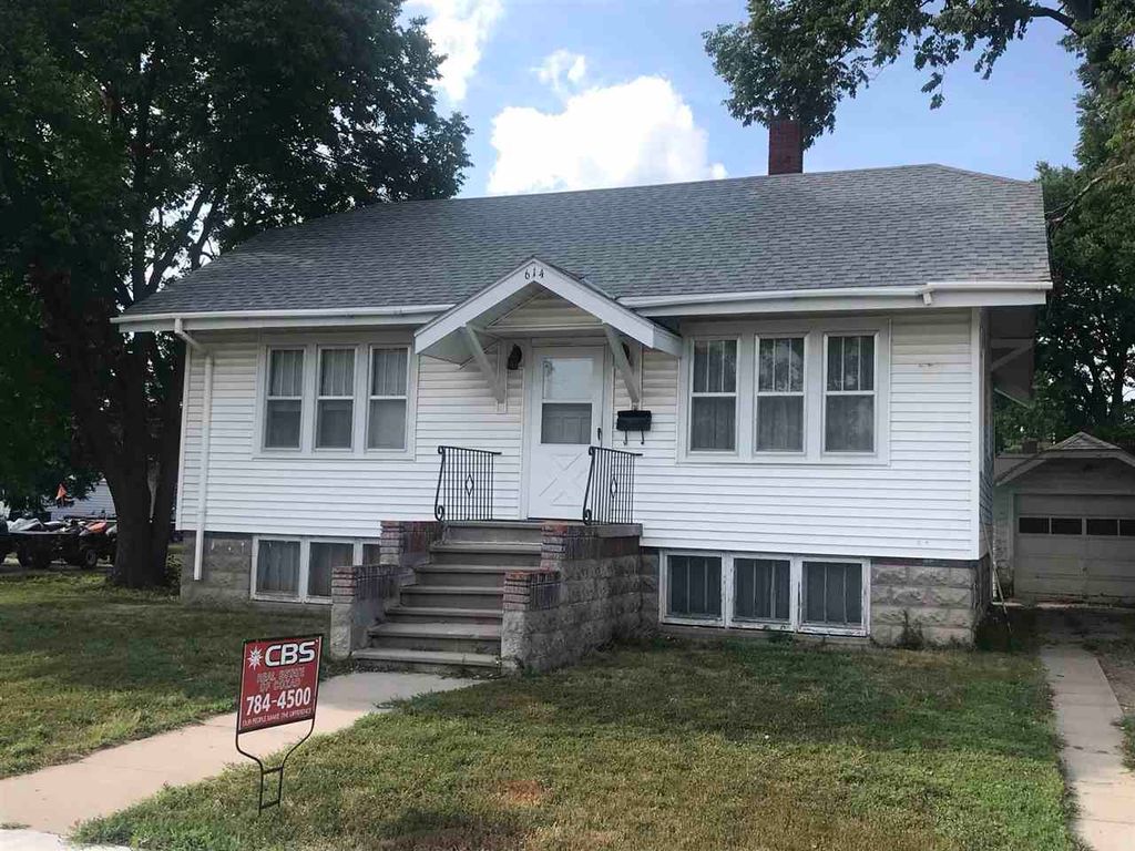 614 E 7th St, Cozad, NE 69130 Trulia