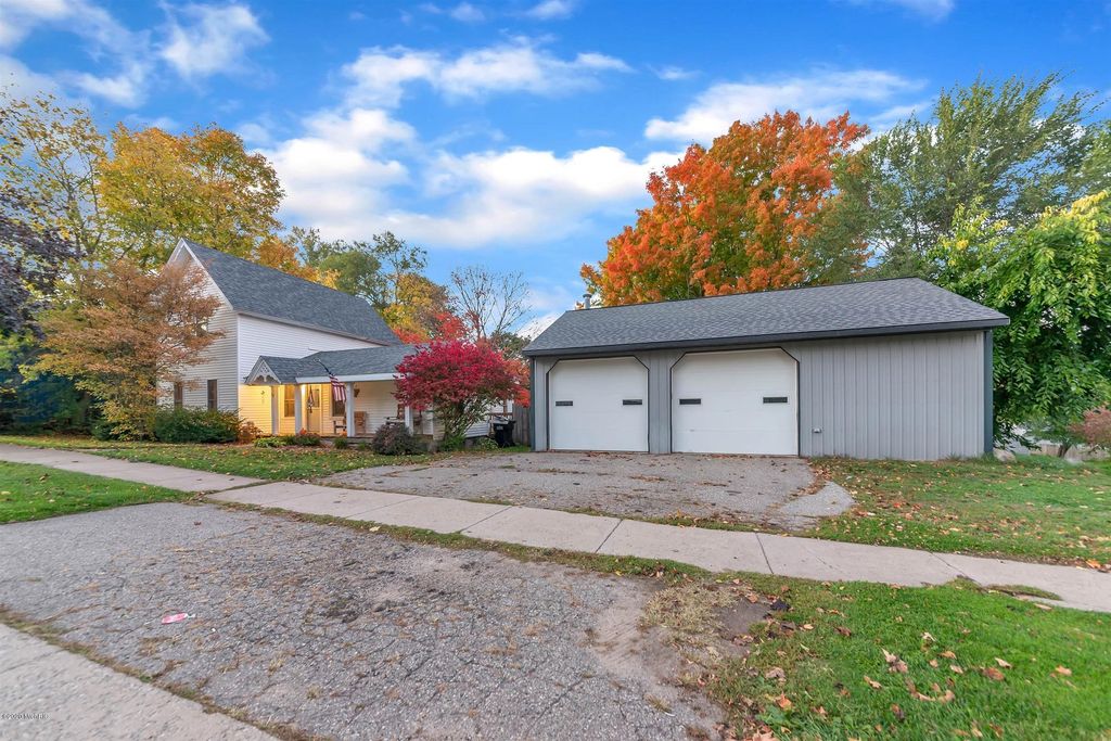 39 E Waterloo St, Casnovia, MI 49318 Trulia