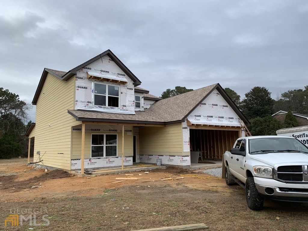100 Lake Circle Dr, Fayetteville, GA 30215