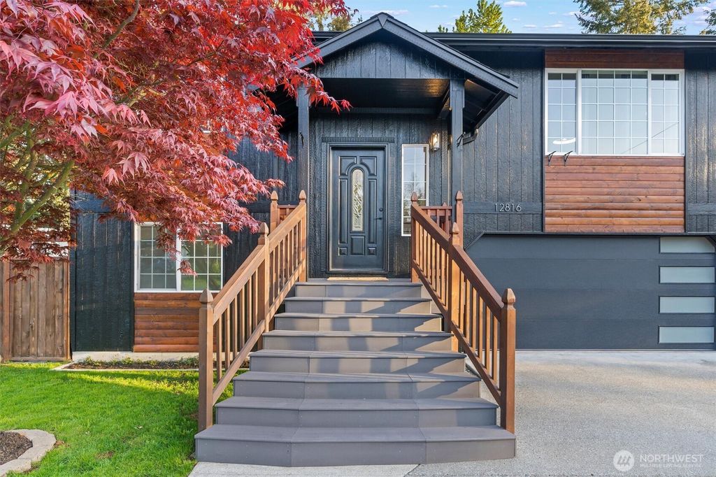 12816 Prairie Circle E, Bonney Lake, WA 98391