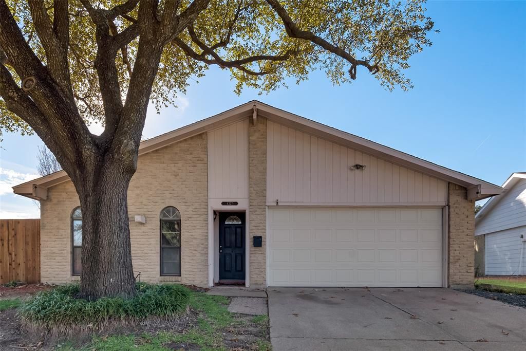 4227 Hartford Dr, Garland, TX 75043