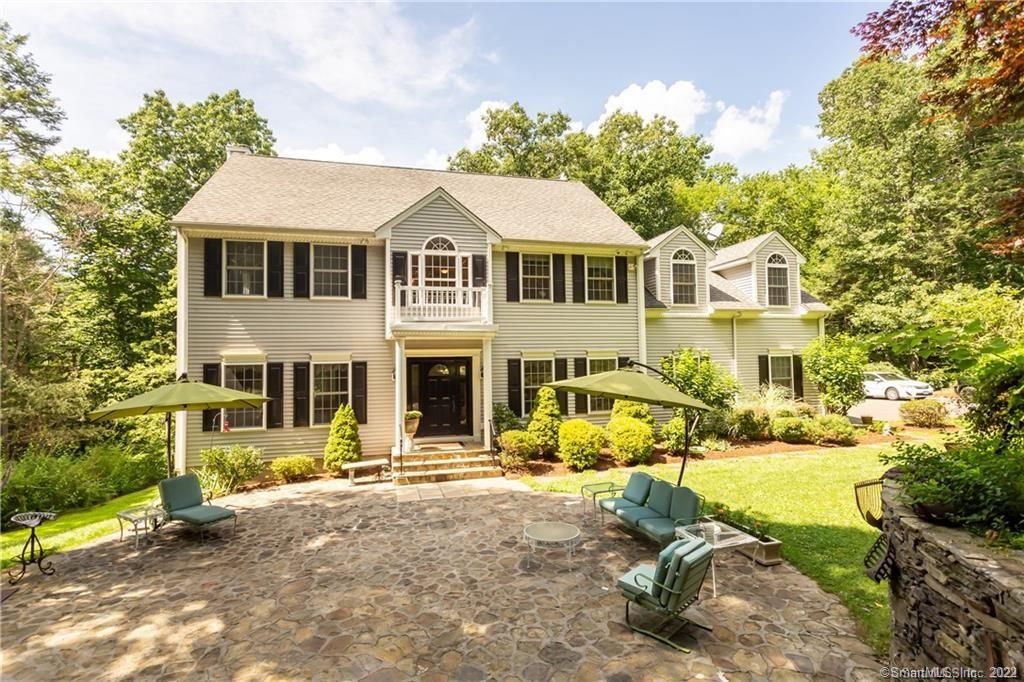 44 Oakmont Trl, Monroe, CT 06468