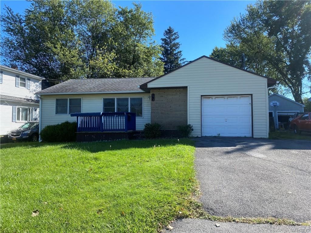 573 Harlem Rd, Buffalo, NY 14224