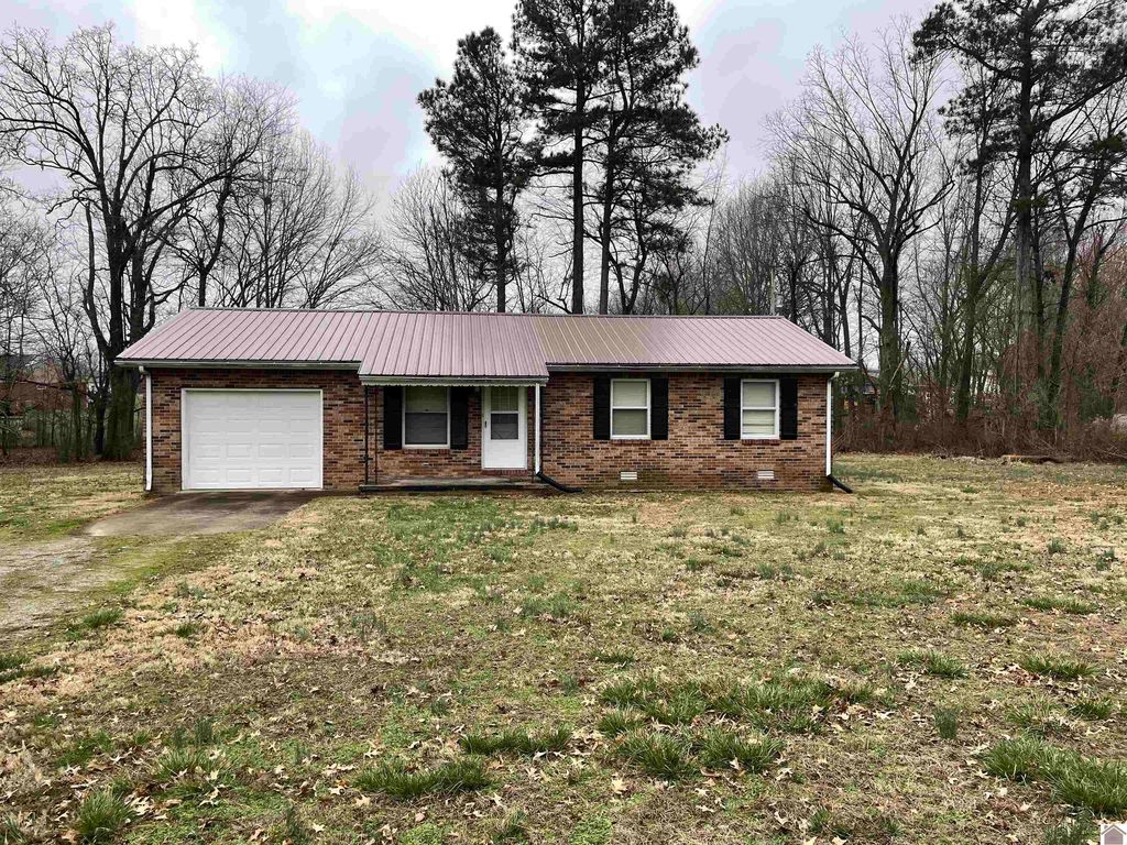 397 State Route 408 E, Hickory, KY 42051