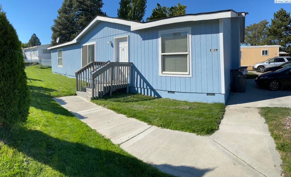 1724 W 45th Ave #(E120), Kennewick, WA 99337