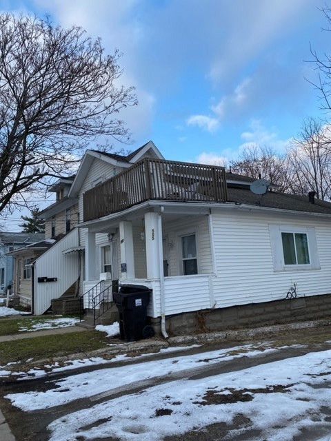 505 N Blackstone St, Jackson, MI 49201