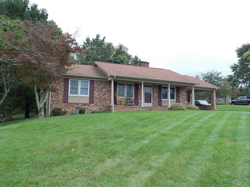 207 Prospect Ave, Galax, VA 24333 Trulia
