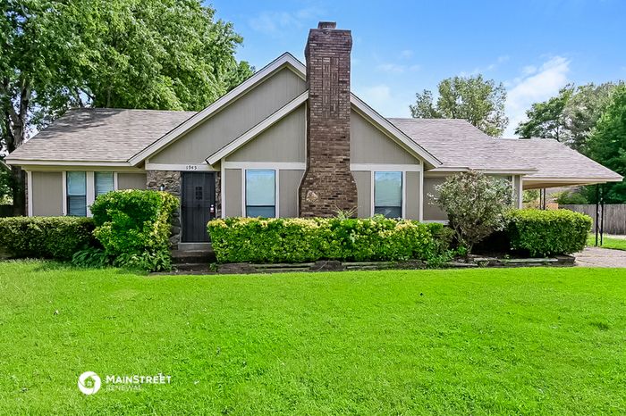 1945 Greeno Dr, Horn Lake, MS 38637